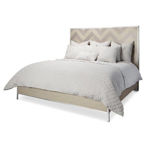 Silverlake Village California King Panel Bed in Washed Oak image